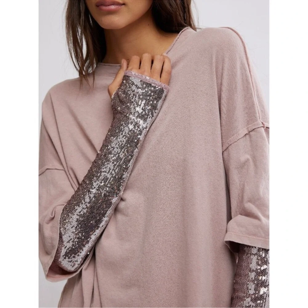 NWT FREE PEOPLE We The Free Mauve Nellie Sequin Twofer Top T Shirt SZ: S - Picture 3 of 9